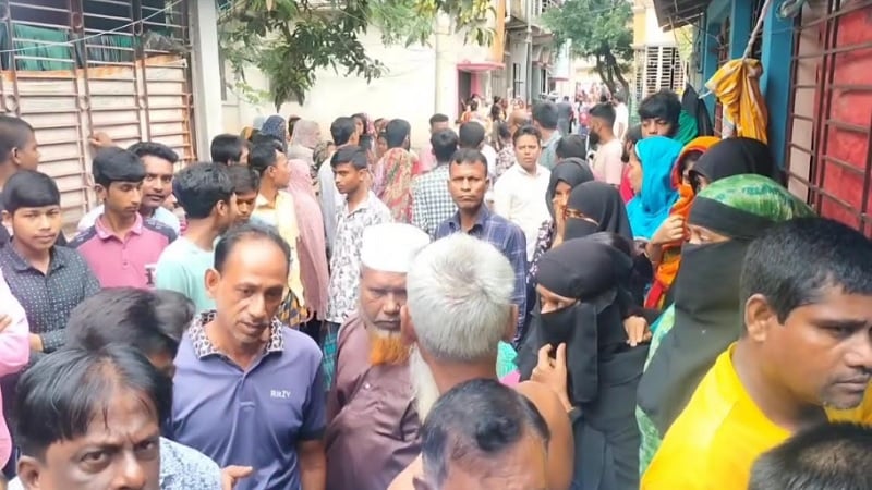 ভালুকায় মাসহ দুই শিশুসন্তানকে জবাই করে হত্যা